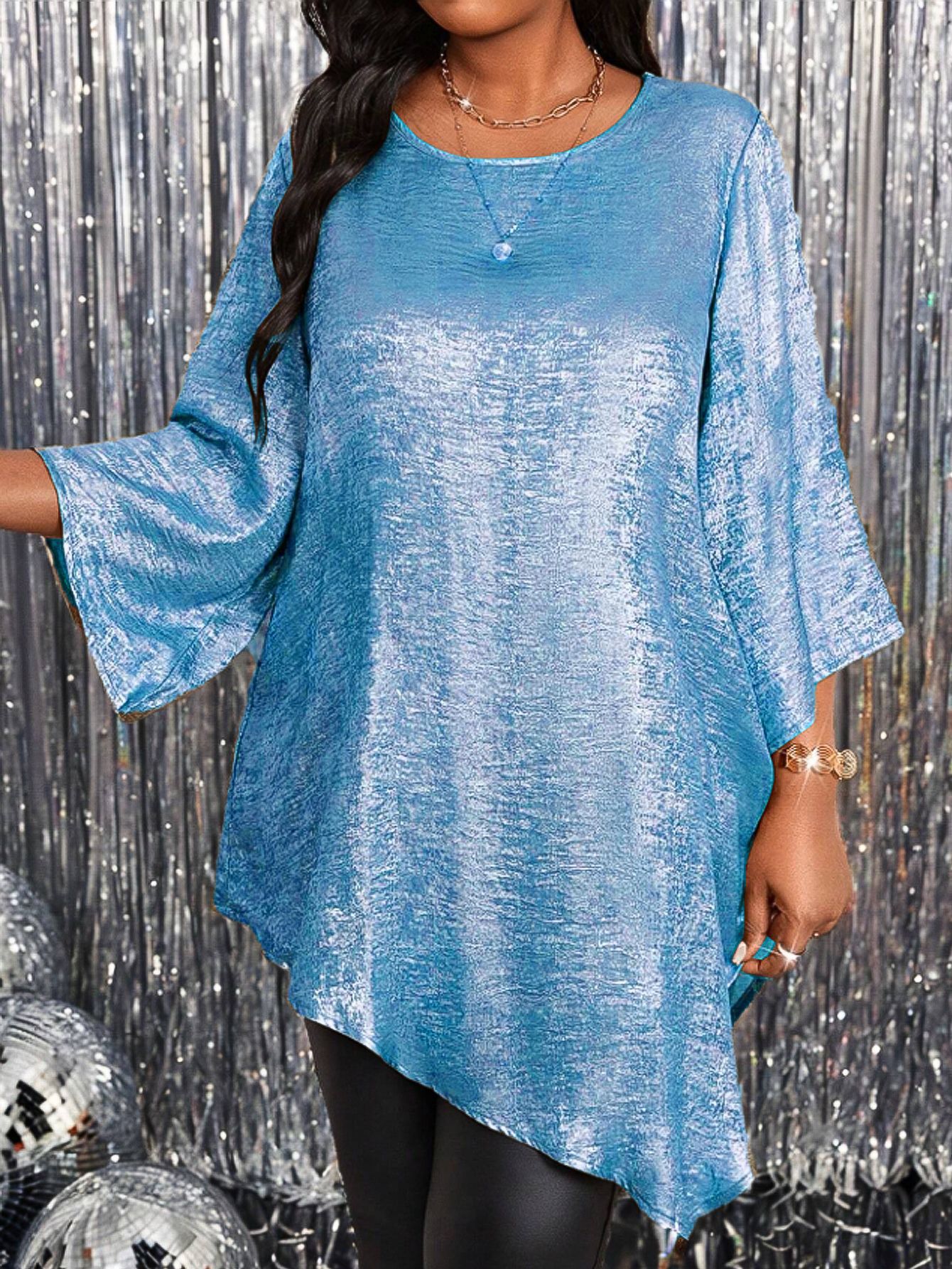 Plus-size Loose-fit Crew Neck Cropped-sleeve Top With An Asymmetrical Hem