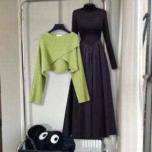 Knitted Cropped Sweater For Outerwear In Winter